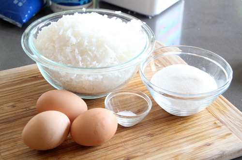 4 Ingredient Coconut Macaroons | PepperDesignBlog.com