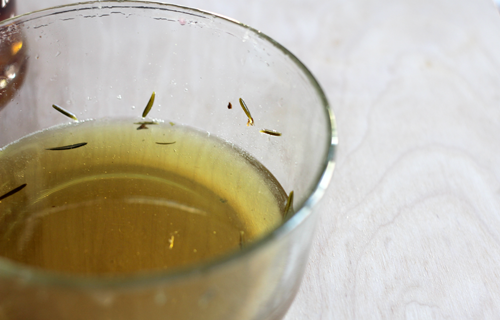 Good Eats: Broiled Lemon & Rosemary Cocktail | PepperDesignBlog.com