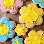 Flower & Bumblebee Sugar Cookies – The Icing (Part 2)