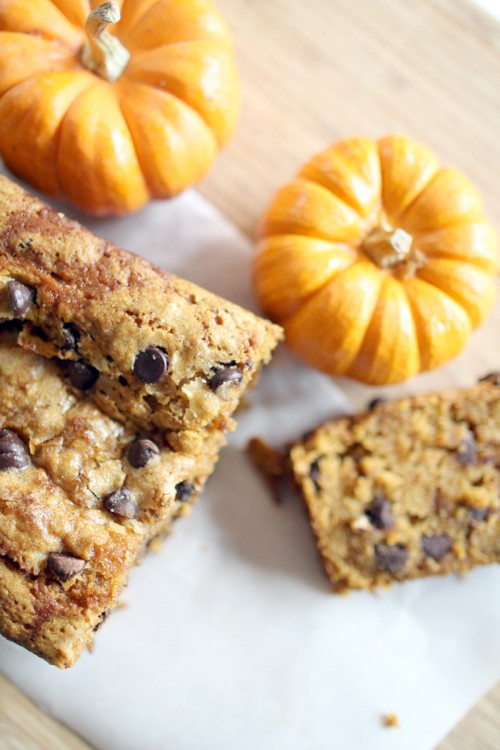 Best Pumpkin Bread (with chocolate chips) Recipe | PepperDesignBlog.com