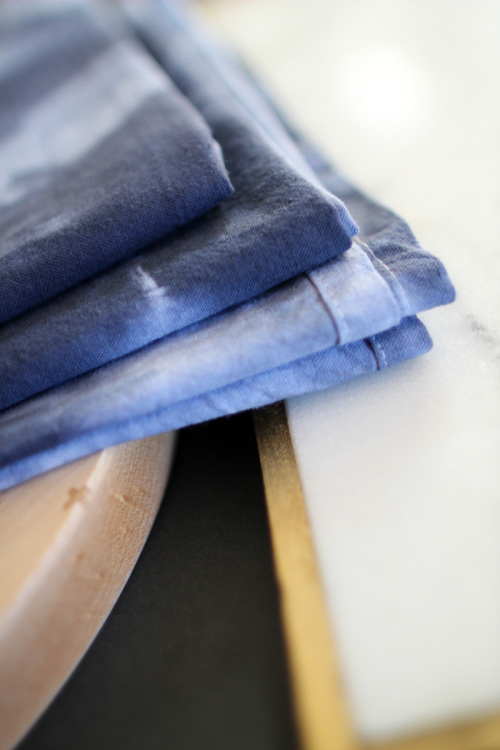 Handmade Gift: Indigo Hand Dyed Tea Towels | PepperDesignBlog.com