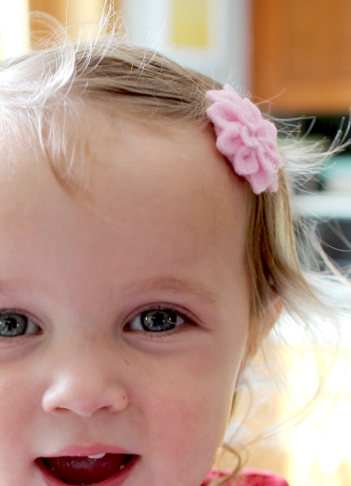 DIY Felt Flower Hair Clip Tutorial | PepperDesignBlog.com