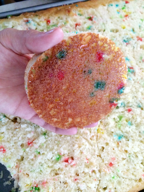 A Simple Sprinkle Birthday Cake | PepperDesignBlog.com